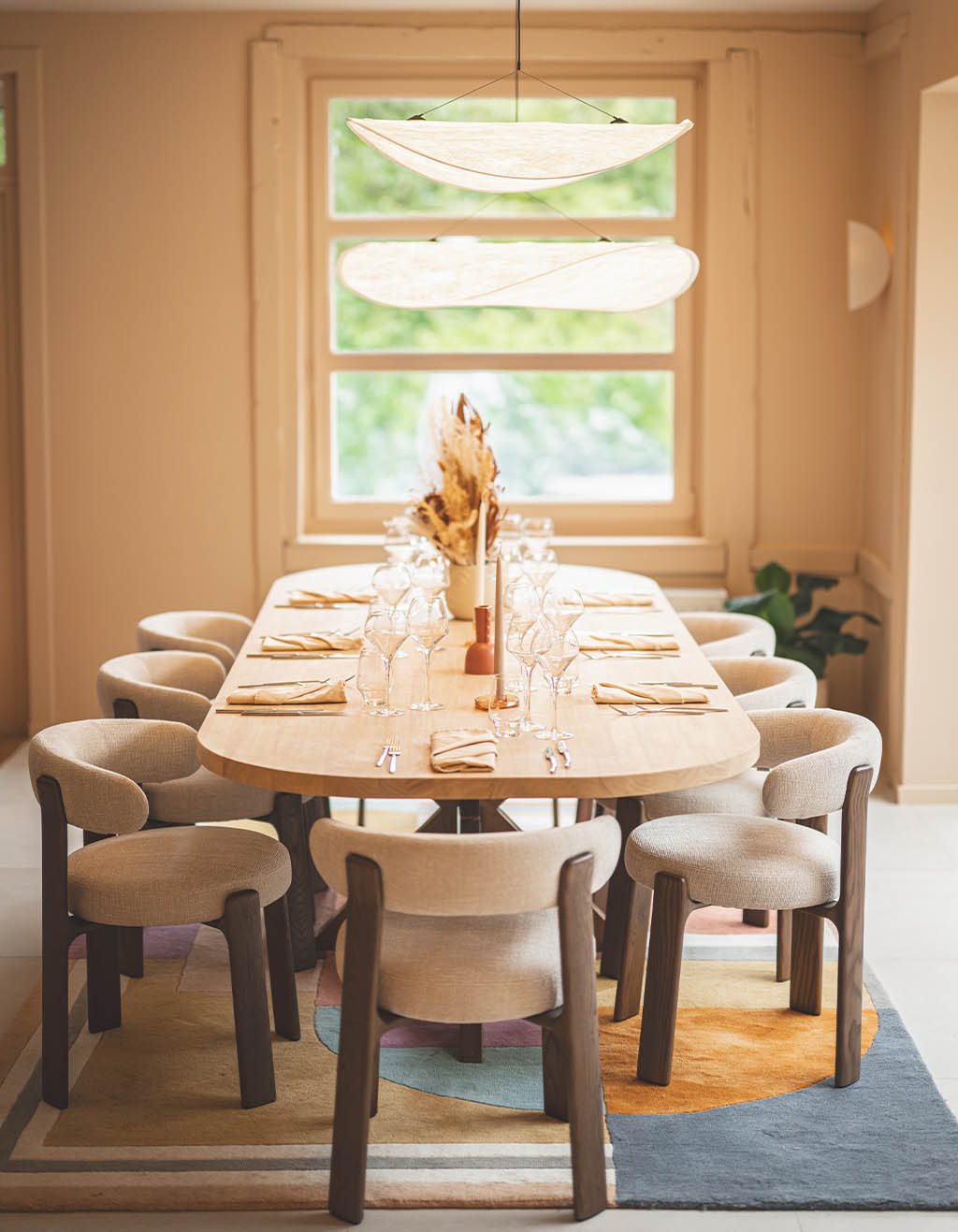 tables et chaises du restaurant amer à malmedy